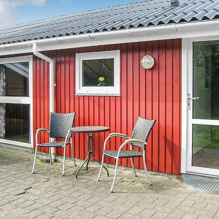 3 Bedroom Lovely In Holiday home Jerup