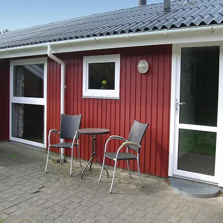 Vakantiehuis 3 Bedroom Lovely In