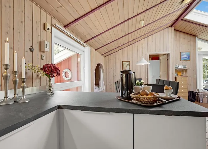 3 Bedroom Lovely In Holiday home Jerup